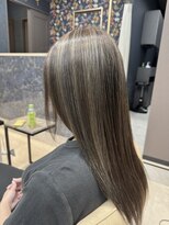 ペッツ プロフェッショナル(PETZ PROFESSIONAL)&nbsp;ハイライト×オリーブグレージュ｜髪質改善艶カラー