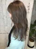 ル リヤン(Le lien)&nbsp;ツヤ髪グレージュカラー・大人女子柔らかロングヘア