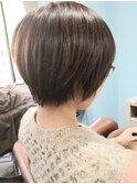 シンプルな大人ショート