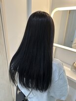 イーエムエー アールビアンカ 名駅店(e.m.a×Ar be.anca) 美髪・髪質改善×ブルーブラックカラー[守下まや]