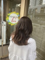 ブロッサム 東中野店 ホワイトラベンダーハイトーン外国人風透明感大人可愛い韓国