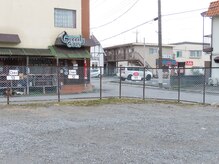 ガーネットの雰囲気（駐車場は建物裏、フェンスの中11番です。迷われる際はお電話を♪）