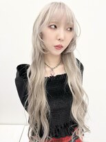 ココ 原宿(KOKO)&nbsp;ブロンド黒髪小顔クラゲヘアーオリーブグレーココアベージュ