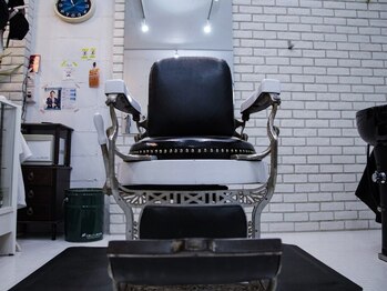 パラダイス バーバー(Paradise BARBER)の写真/1席のみのマンツーマン施術。BARBER×ヘッドスパで贅沢な体験を。“平日11:00-22:00”