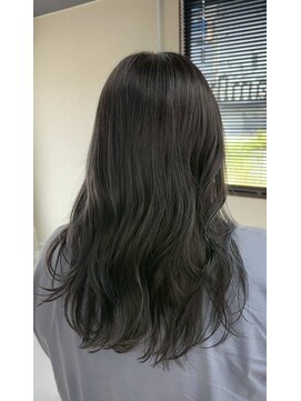 ファミリー(Family) 20代30代40代大人可愛いゆるふわヘアオリーブグレージュ韓国風