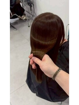 シェノン 西梅田(CHAINON) 髪質改善/縮毛矯正/レイヤーカット/くびれヘア/西梅田