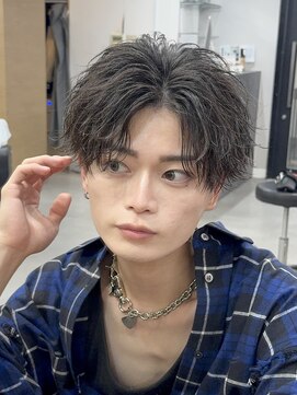 アイトーキョー 渋谷(AI TOKYO) ツイストシャドウパーマ×ショートセンターパート