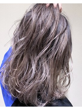 アテナ(ATENA) バレイヤージュ　グレー　透明感