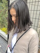 ワール(whirl.)&nbsp;大人ストリートな外ハネボブ☆くすみブルー前下がりボブ