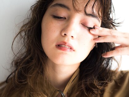 アンティ(ANTI)の写真