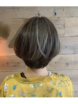 レアヘアー(Le'a hair) ショート×クリアベージュ