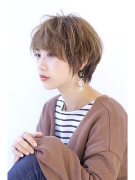 オーロ 宝塚店(ORO) ローライトアッシュブラウン大人かわいい小顔ワンサイドショート