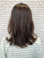 ジョエミバイアンアミ(joemi by Un ami)&nbsp;joemi新宿　ラフパーマ　ミディアム　花野