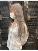 ホワイトベージュ