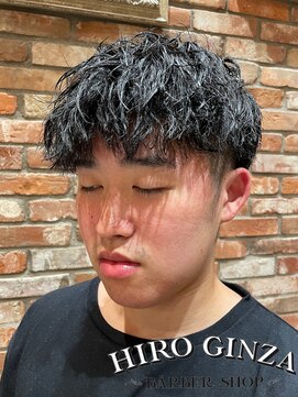 ヒロギンザバーバーショップ 丸の内店(HIRO GINZA BARBER SHOP) ツイストスパイラルパーマ