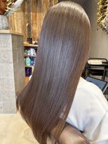 ピーロ(piilo) 艶髪ストレート