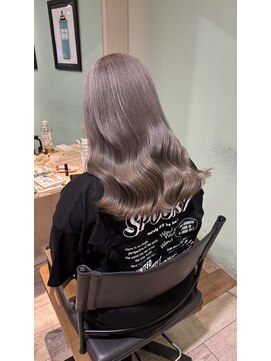 ラべリー 池袋(LOVELEY) グレージュ 【池袋】