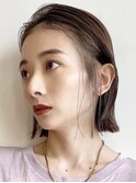 顔周りレイヤーカットくびれヘアミルクティーベージュカラー