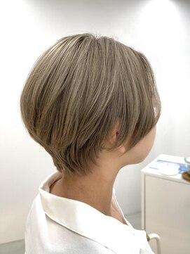 ソッチ(sotti.) グレージュ×ショート