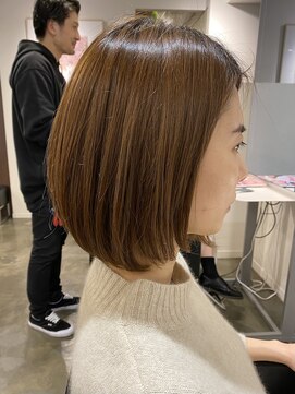 エリマ 横浜西口(elima) 横浜西口コンパクトショートピンクブラウンショートカット30代