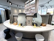 ビーティーシークレット 渋沢店(BT's Secret)の雰囲気(セルフドライブースで美容室専売「高級美容家電」を試せます。)