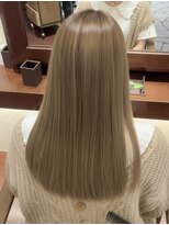 ヘアリゾート粋 ドゥオ 新宿南口店(dua)&nbsp;イルミナ アースベージュ