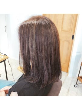 ロミー(Romy) 透明感UPハイライト×アッシュベージュロブ☆