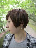 大人のすっきりショートスタイル