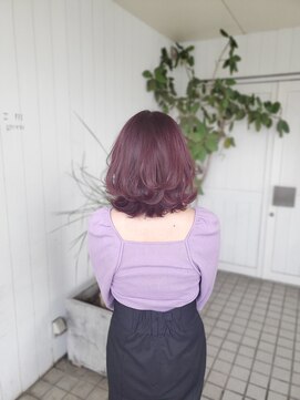 ヘアスペース リズム グリーン(Hair space Rizm green) 程よいレイヤー、ディープルビー