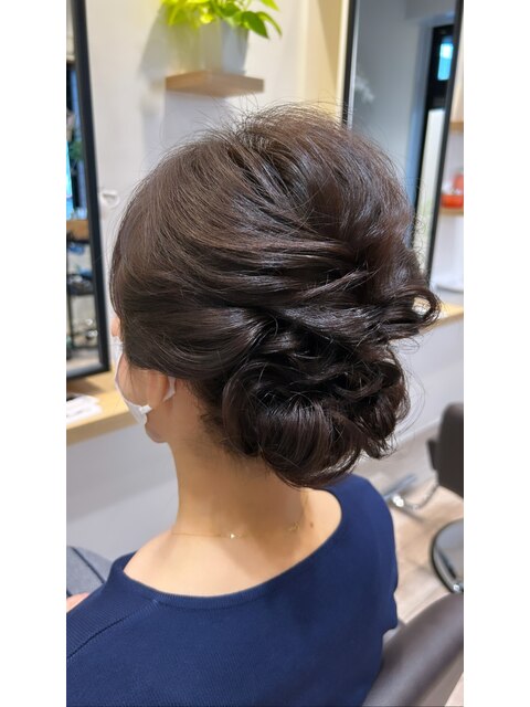 シニョンヘアアレンジ