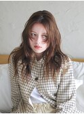ミディアムヘアくびれヘアヨシンモリ顔周りレイヤー20代30代40代