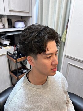 ミリオンバックス 神田店(Million Bucks) スパイキーショート/スペインカール<理容室>[メンズ/床屋/神田]