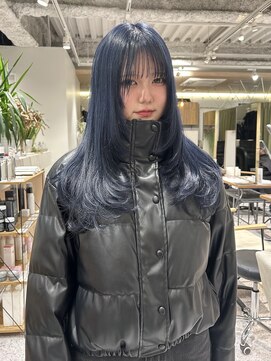 ゼストララ(ZEST Lara) ネイビーブルー【吉祥寺】斎藤百花