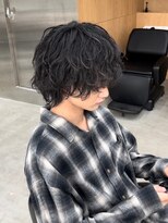 フィフス 天神大名(fifth)&nbsp;マッシュウルフとも相性の良い、シャドウパーマスタイル