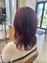 プリンプ トータルビューティ(PRIMP.total beauty)&nbsp;レッド/ワンカラー/ウルフカット/ハッシュカット/レイヤーカット