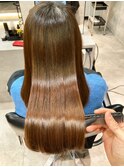 「縮毛矯正で叶えるツヤ髪ライフ」