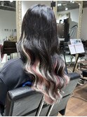 インナーで派手に