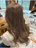 透明感のある柔らかベージュ