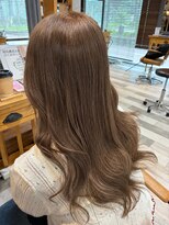 コル アサヒカワ(col asahikawa)&nbsp;透明感のある柔らかベージュ
