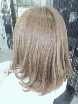 サニーグレイス シエリー(SUNNY GRACE × Cherie) ノームコア うぶバング エアウェーブ メルトカラー