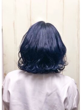 ヘアスペース リズム グリーン(Hair space Rizm green) ネイビーブルー