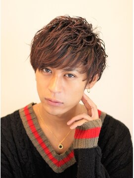 ノイセル 西本町(Noisyle) フェザーマッシュワイルドアップバングテクノ クラウドマッシュ