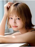 切りっぱなしベージュくびれボブ