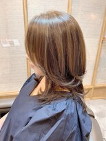 ロエ 平尾山荘(loe)&nbsp;【脱白髪ぼかしハイライト】×大人ミディアムレイヤー