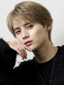 オーシャントーキョーオーバー 渋谷(OCEAN TOKYO OVER) 韓国ヘアカルマパーマカルマバングセンターパート黒髪ウルフ