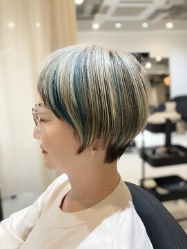 カルデポノ(Kalde Pono) 白髪ぼかしショート