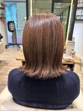 ジュイール(jouir) 切りっぱなしボブ透明感ショコラベージュ丸みショート韓国20代