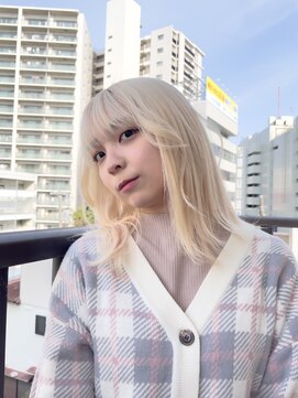フラミューム 三島(flammeum) 顔まわりレイヤー×ミディアムヘア