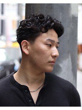 ルアウラフ(LUAU LOUGH) 【YUMA】ラルフカール/Instagram-@yuma_lough