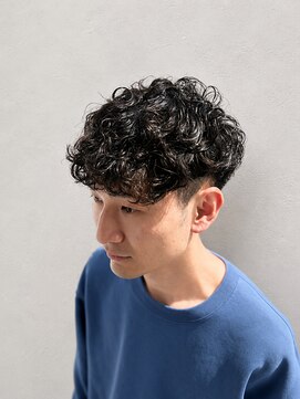 カスミ 霞(KASUMI) くるくるスペインカール。“Textured Spanish Perm”